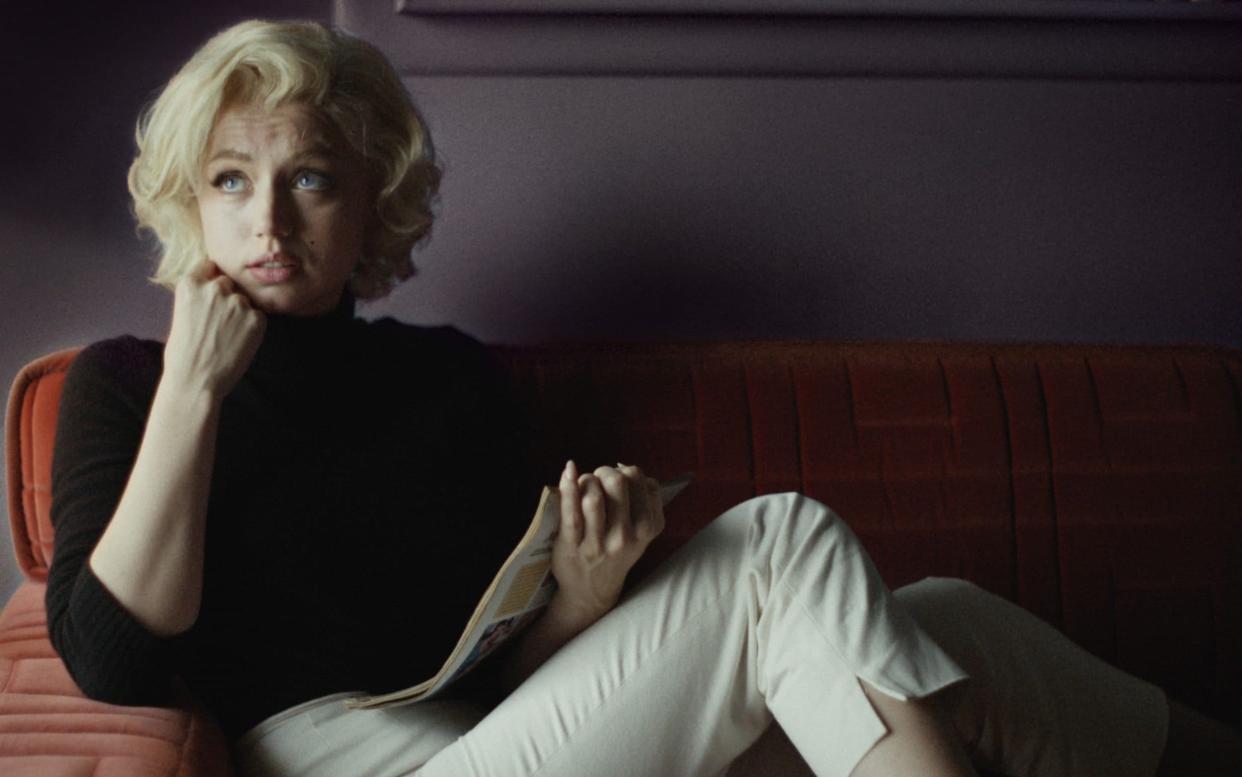 Ana de Armas as Marilyn Monroe in Blonde - Netflix