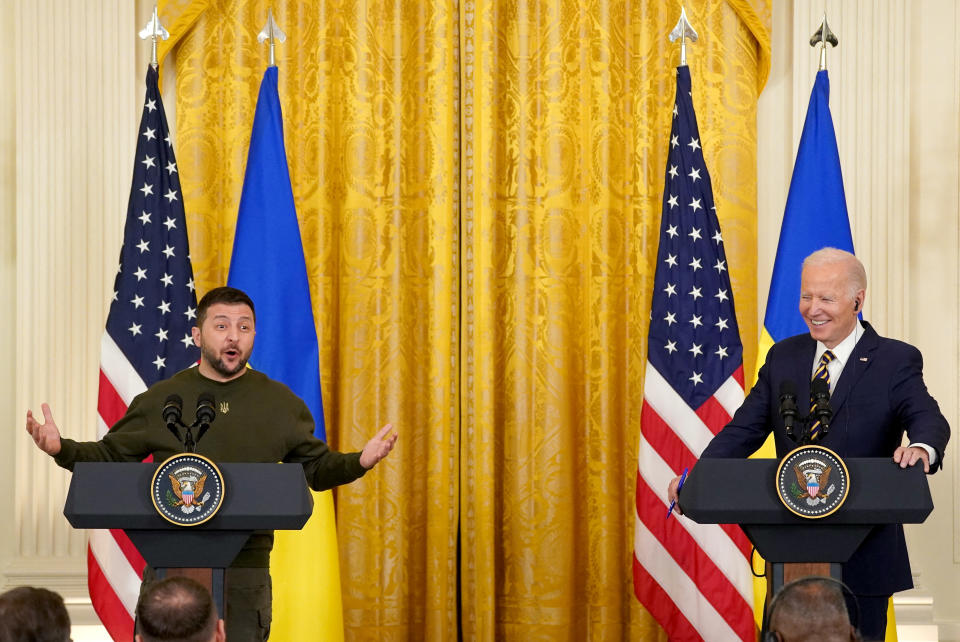 U.S. President Joe Biden and Ukraine's President Volodymyr Zelenskiy hold a joint news conference in the East Room of the White House in Washington, U.S., December 21, 2022. REUTERS/Kevin Lamarque