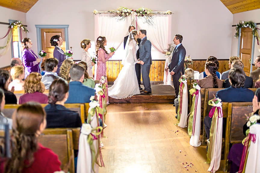 Loretta Walsh, Erica Carroll, Lori Loughlin, Erin Krakow, Pascale Hutton, Mark Humphrey, Kavan Smith, and Daniel Lissing, Season 3