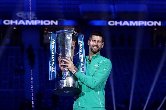 ATP Finals: Sinner defronta Djokovic na final em modo invencível