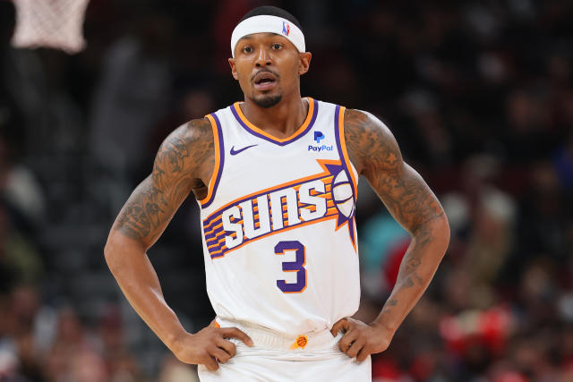 Bradley Beal rocky but gets the win in his Suns debut - Yahoo Sports