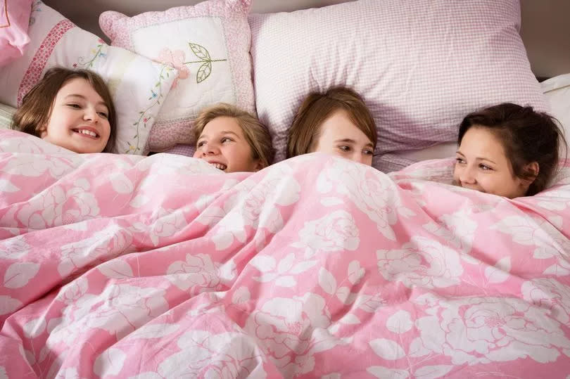 Three children were left alone while the parents went to the pub (STOCK IMAGE)