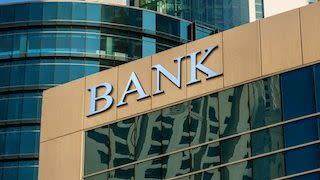 Barclays reduce a &quot;neutral&quot; su visión sobre los bancos europeos. Prevé aumento de regulación