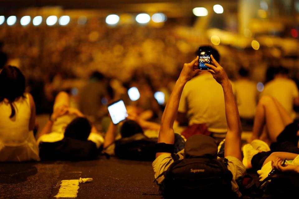 mobile phone hong kong protest