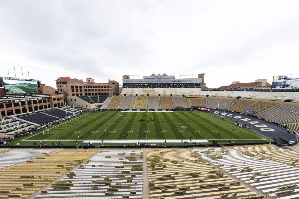 BOULDER, COLORADO - 29 AGUSTUS: Pemandangan umum Folsom Field sebelum pertandingan antara North Dakota State Bison dan Colorado Buffaloes di Folsom Field pada 29 Agustus 2024 di Boulder, Colorado. (Foto oleh Ric Tapia/Getty Images)