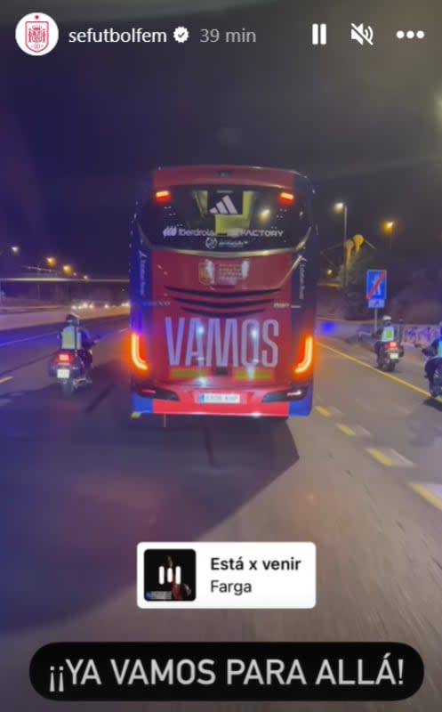 La Roja en el autobús por Madrid