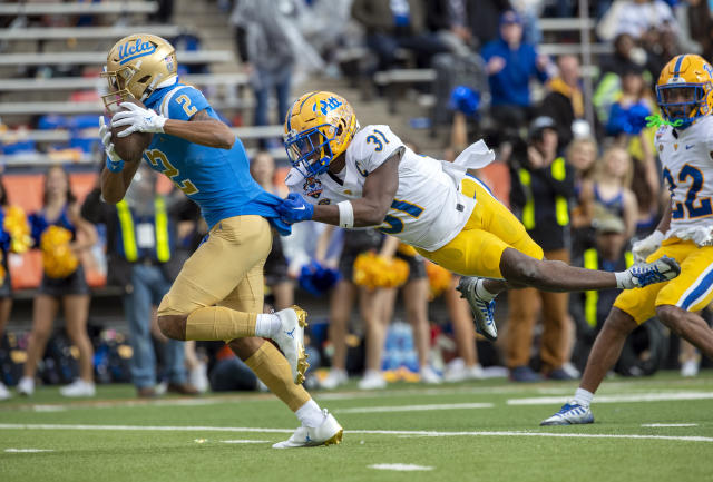 Late field goal puts Pitt over No. 18 UCLA 37-35 in Sun Bowl