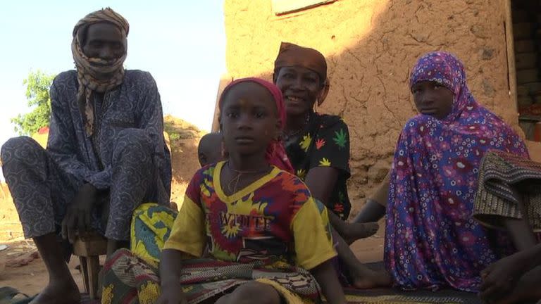 Hadizatou Mani ahora vive con su familia en el sur de Níger