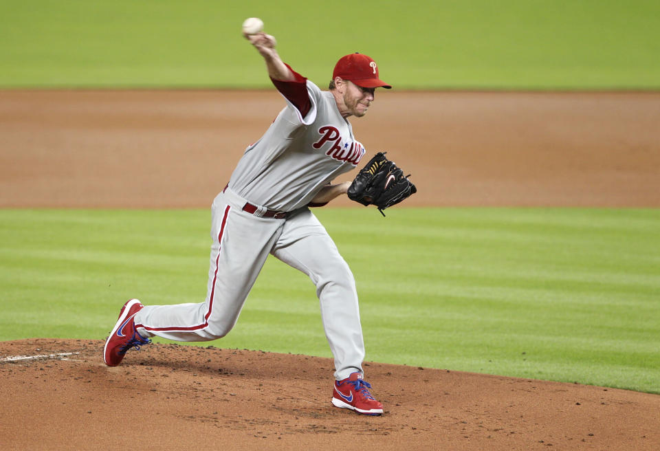 Former MLB pitcher Roy Halladay died Tuesday. (Photo: Marc Serota/Getty Images)