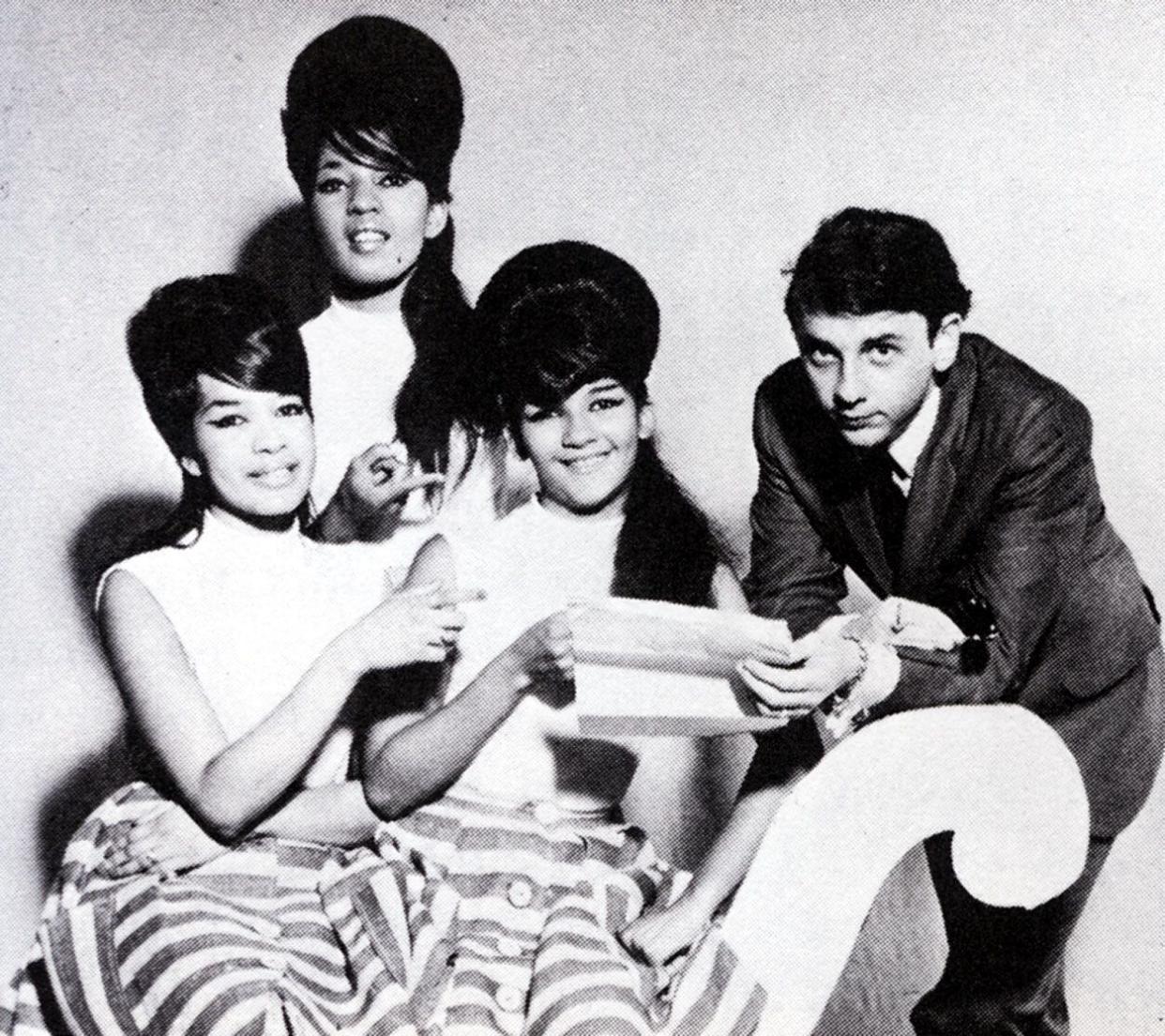 Phil Spector and The Ronettes.  (Photo: GAB Archive via Getty Images)