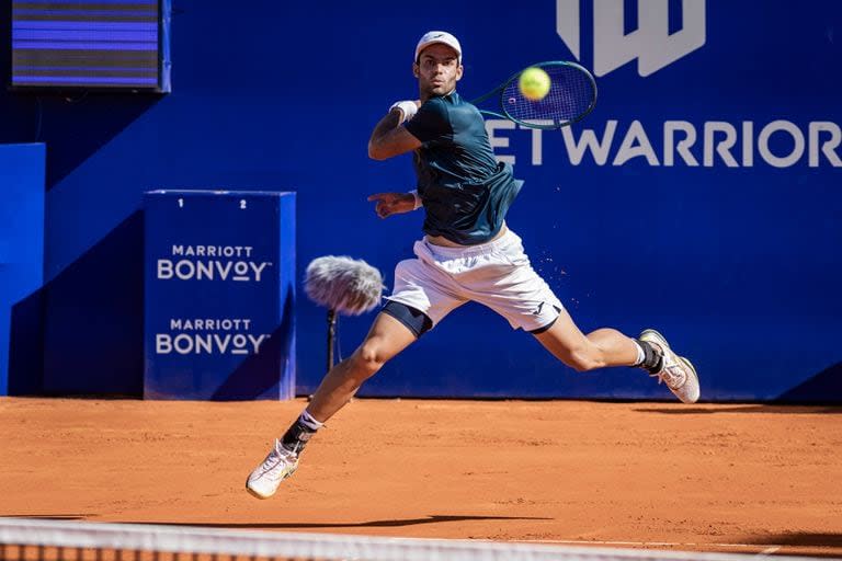 Facundo Díaz Acosta tiene un misión complicada en la final del Argentina Open y es vencer a Nicolás Jarry, verdugo de Carlos Alcaraz