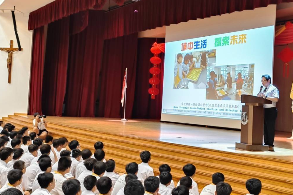 埔里國中至新加坡公教中學交流