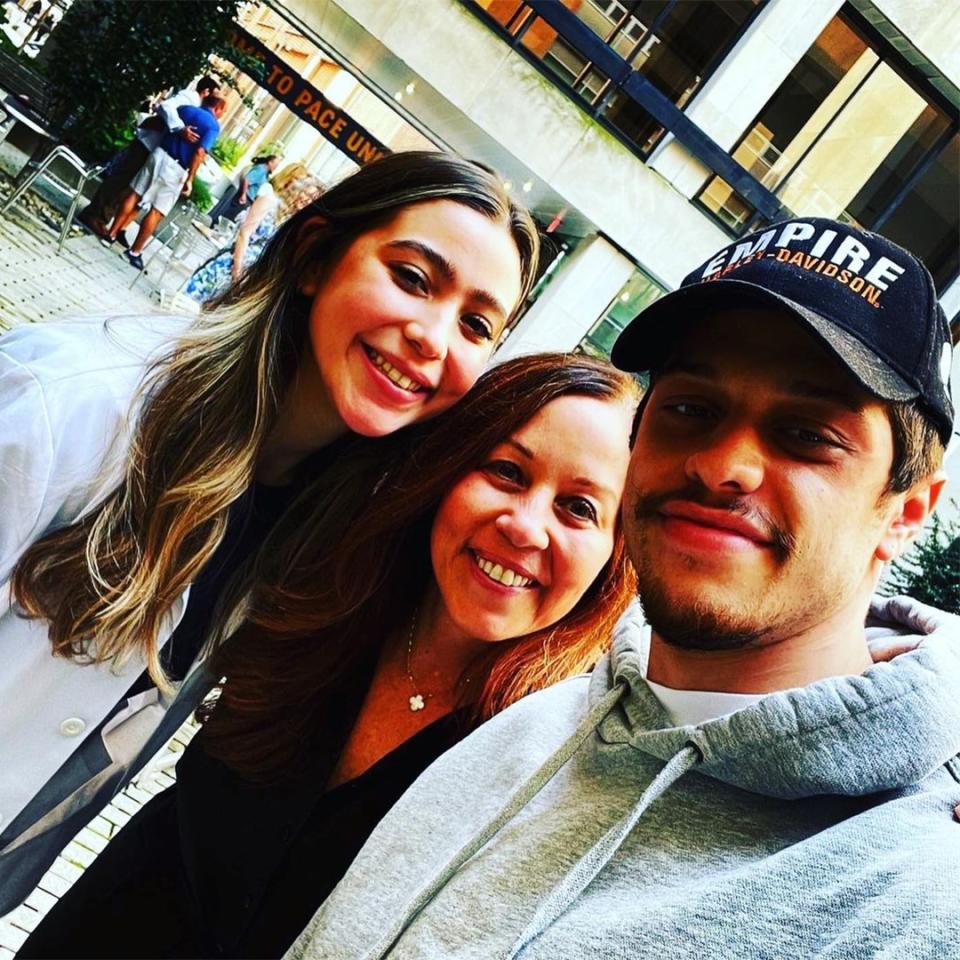 Pete Davidson, Sister, Casey Davidson, Mom, Amy Davidson, Instagram