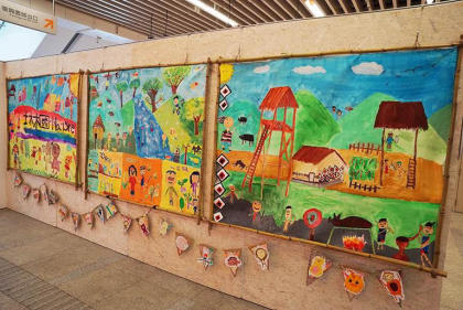 「原鄉兒童藝術創作展」展出原鄉學童的美術作品（圖片來源：臺中科大）
