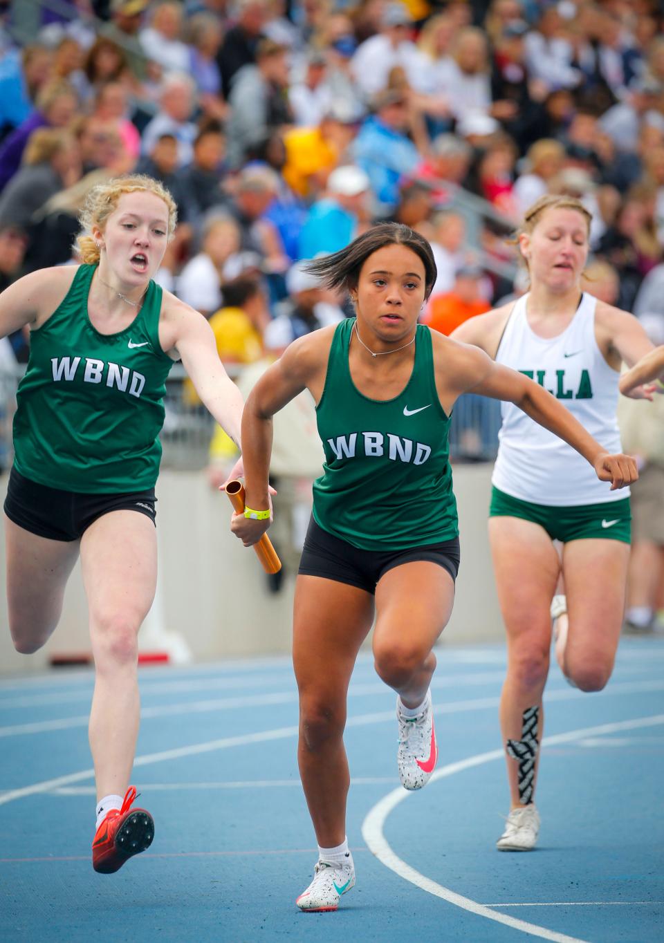 West Burlington competes in the Class 3A girls 4x200 during the 2022 Iowa high school track and field state championships at Drake Stadium in Des Moines Friday, May 20, 2022.