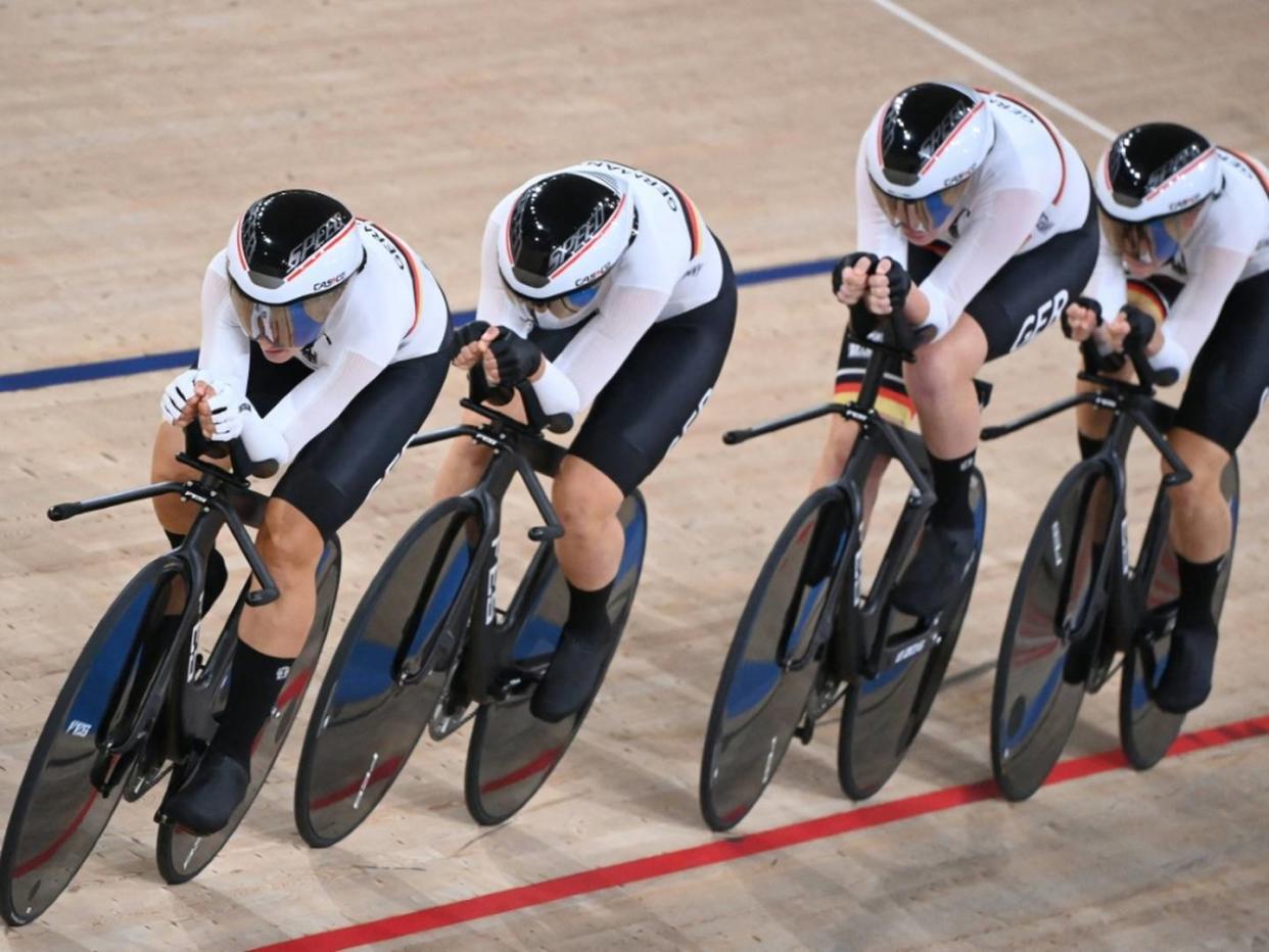 Bahnrad-WM: Frauen-Vierer zieht ins Finale ein