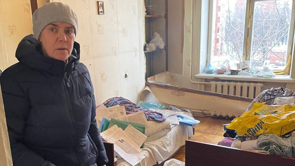 Nadezhda Buyanova in her Moscow apartment after police searched her home. - Oskar Cherdzhiev