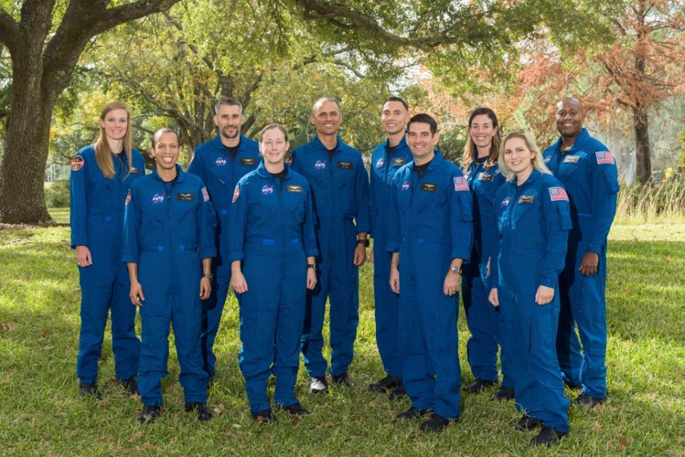 NASA New Astronauts (Robert Markowitz / NASA-Johnson Space Center)