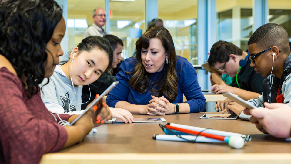 Today, Apple announced that it is teaming up with educators to bring Everyone