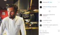 Carlo Cracco non è il più ricco ma ha un fatturato mica male: 8,1 milioni di euro derivanti (soprattutto) da Masterchef e pubblicità, oltre che dai numerosi locali di proprietà (come quello in galleria Vittorio Emanuele, uno spazio eventi, Carlo e Camilla in Segheria, Garage Italia e Ovo a Mosca). <strong>Curiosità:</strong> come ha fatto sapere la moglie Rosa Fanti, "Abbiamo un rito quotidiano: ceniamo tutte le sere, insieme, alle 18.30. All’inizio mi sembrava di far merenda, adesso è uno dei momenti più belli. Torniamo a casa verso le 17.30, e Carlo massimo alle 20 deve essere al ristorante. Così lui si mette ai fornelli e ci mettiamo a tavola presto, con i bambini".