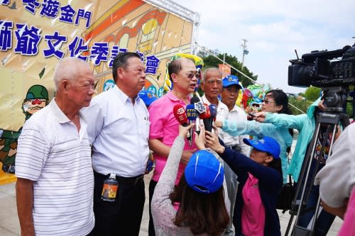 【金門離島食記】金門風獅爺文化季旅遊 │金城鎮 金沙鎮：戀戀浯島冬遊金門 尋獅賞鳥探秘境～得月樓 風獅爺文物坊 毛澤東奶茶 黃輝煌洋樓 東洲抓賊風獅爺 安岐最大風獅爺 瓊林最小風獅爺 瓊林坑道風獅爺 穿裙子官澳風獅爺 汶源宮后頭村風獅爺探訪～體驗深度金門文化旅行～別忘記早餐先來碗廣東粥再出發！