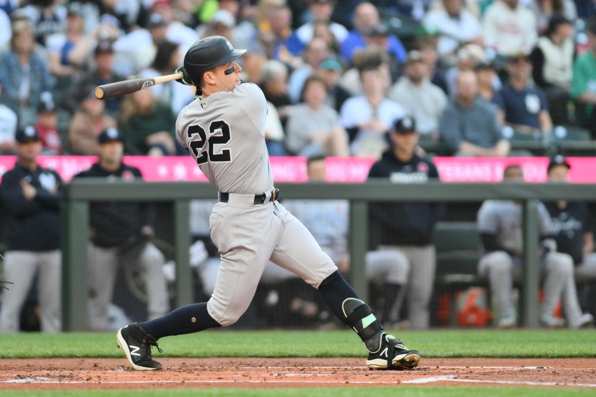 Yankees CF Harrison Bader leaves game vs. Mariners with tightness