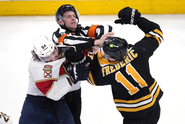 Bruins' Linus Ullmark is NHL's biggest goalie surprise this season - NBC  Sports
