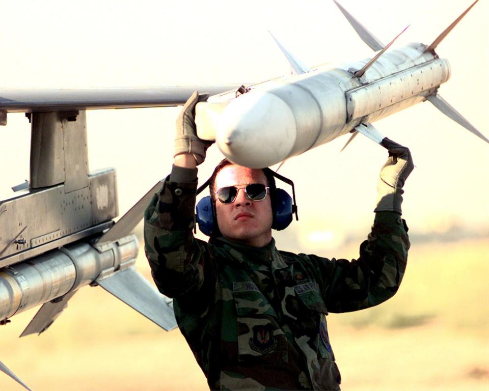 AIM-120 AMRAAM missile