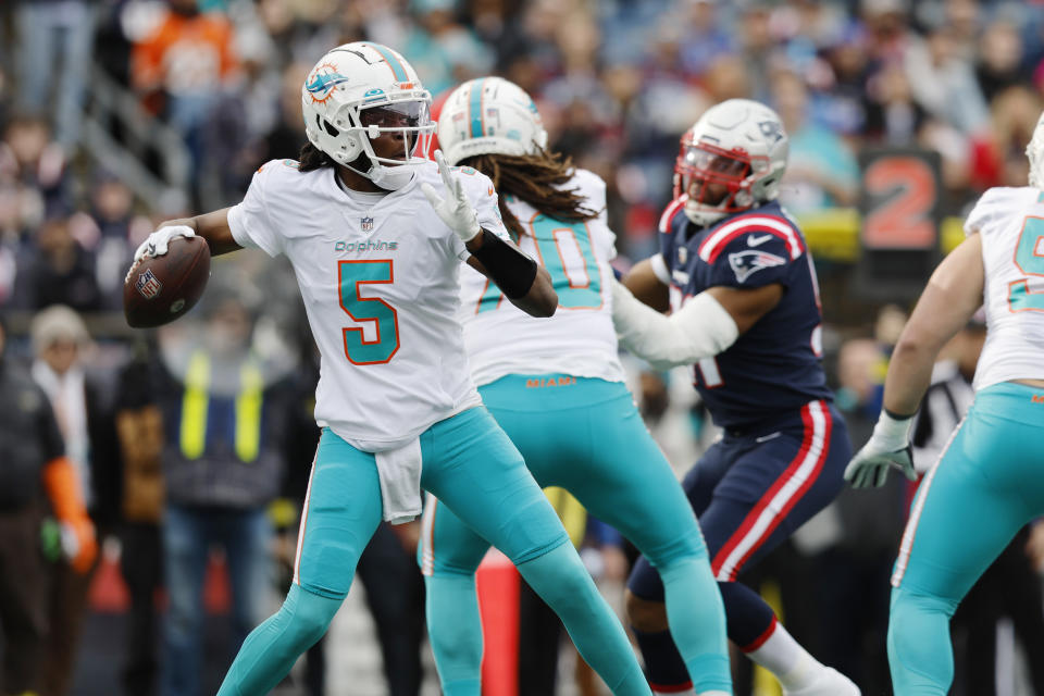 Miami Dolphins quarterback Teddy Bridgewater (5) sets to pass against the New England Patriots during the first half of an NFL football game, Sunday, Jan. 1, 2023, in Foxborough, Mass. (AP Photo/Michael Dwyer)