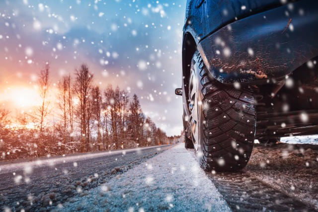 Autofahren bei Eis und Schnee: Vollbremsung ist kein Problem