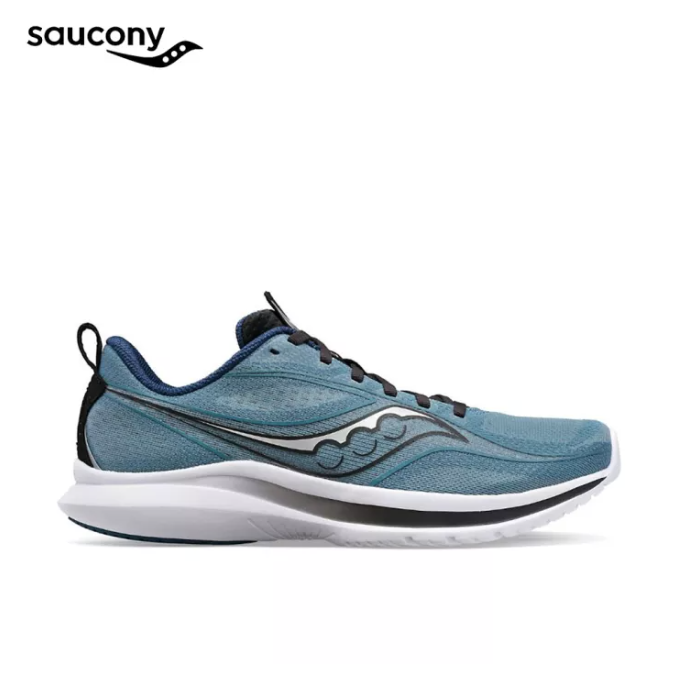 Saucony Men Kinvara 13 Running Shoes. (PHOTO: Lazada Singapore)