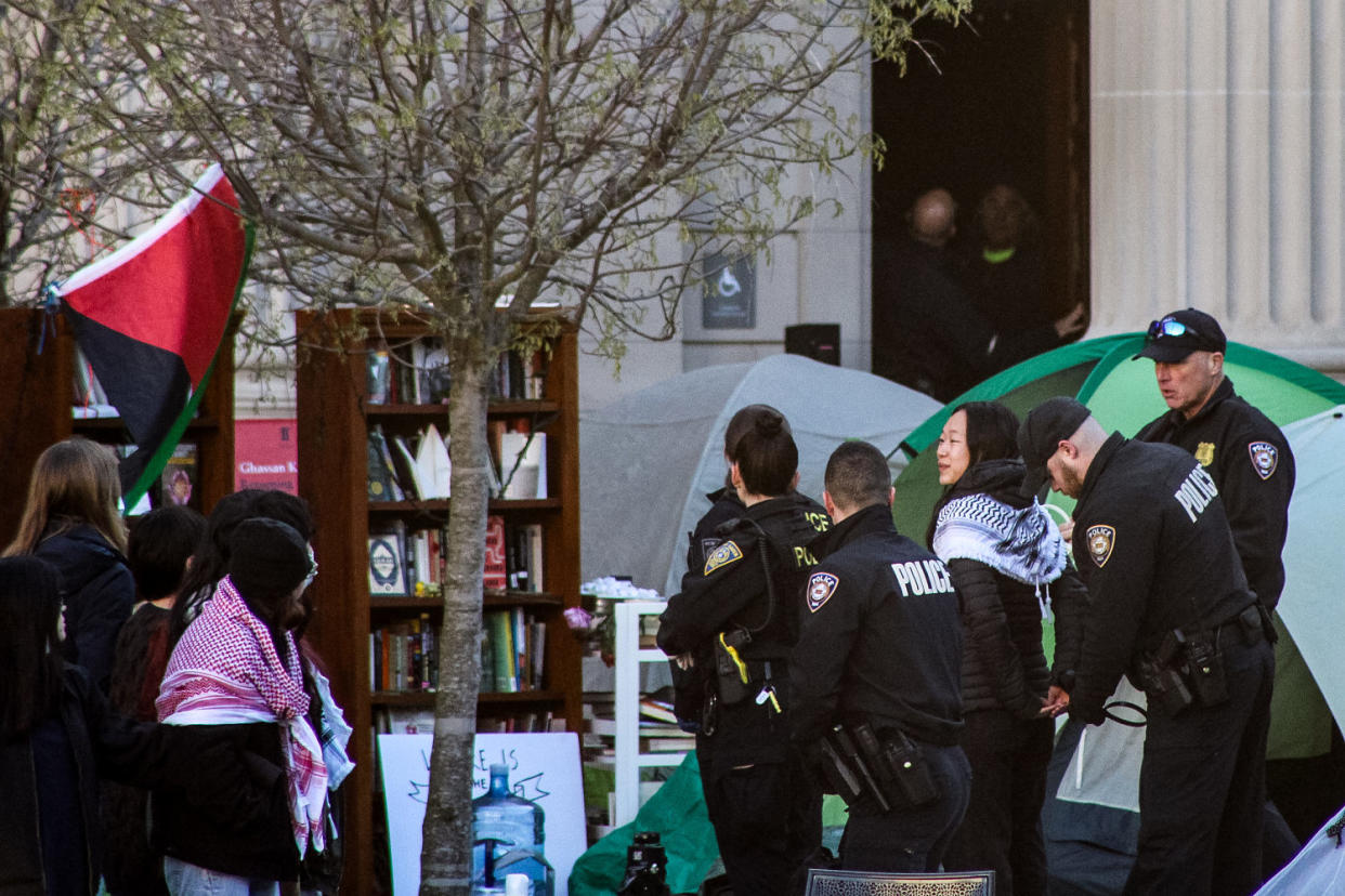 After a third night of camping out, Police officers arrested protesters in support of the Palestinian cause  on Yale University’s campus on April 22, 2024. (Samad Hakani / Yale Daily News)