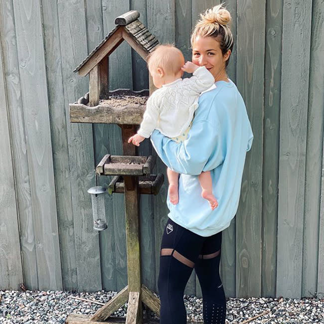 gemma-and-mia-feeding-birds