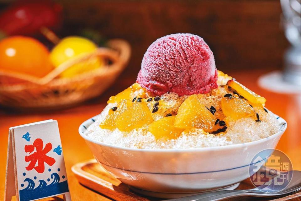 使用樹葡萄製作的義式手工冰淇淋配上台灣剉冰，酸酸甜甜又清爽不膩。（90元／份）