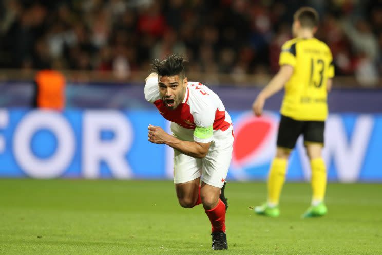 <p>À la suite d’une superbe action collective, Falcao double la mise pour l’ASM d’une tête croisée. Il va falloir un véritable miracle pour Dortmund pour espérer voir les demi-finales. (AFP)</p>