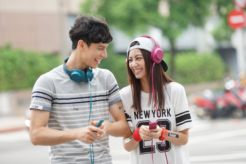 經典時尚蛻變！Sony繽紛系Walkman 耳機報到