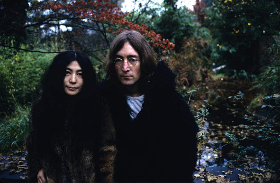 <p>Susan Wood took this portrait of Yoko Ono and John Lennon in December 1968. </p>