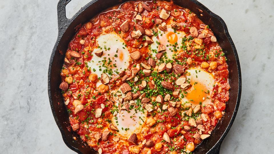 Fresh Tomato Eggs in Purgatory with Chickpeas