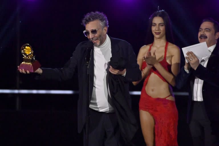 En 2021, Fito se alzó con su primer gramófono norteamericano en la Entrega 63º de los Grammy por su álbum La Conquista del Espacio, en la misma categoría en la que hoy se encuentra nominado.