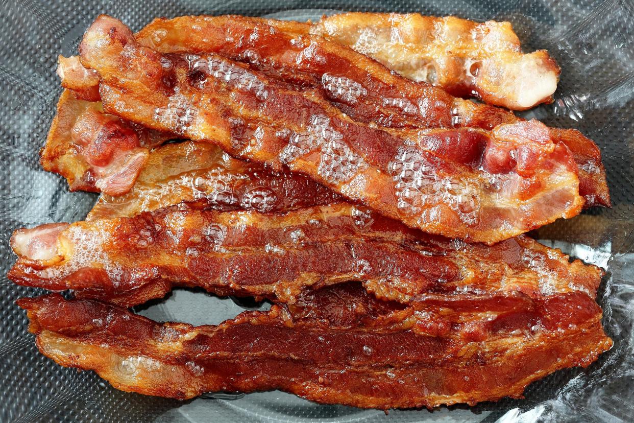 bacon on plate