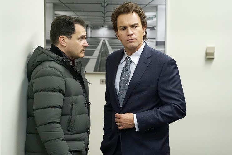 Michael Stuhlbarg as Sy Feltz, Ewan McGregor as Emmit Stussy (Photo: Chris Large/FX)