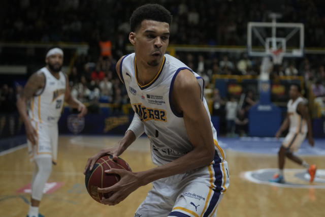 March 1, 2023, Levallois-Perret, , France: VICTOR WEMBANYAMA (1) during the  friendly game between Levallois METS 92 and Paris Basket at Palais des  sports Marcel Cerdan on March 1, 2023 in Levallois-Perret