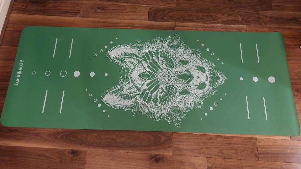 Lumi Therapy Eco Wolf Yoga Mat review