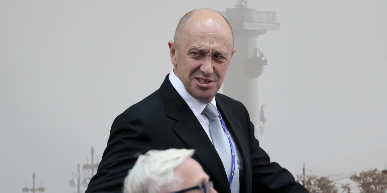 Yevgeny Prigozhin walking