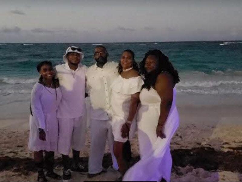 The Harrisons on a family vacation -- l-r, daughter Jaleece, son James III, father James Harrison, mother MeShawn and daughter Jetta Morgan. Under the name “One Dad Can,” James Harrison is is getting his “granddad bod” into shape in order to run a half marathon in April to raise awareness of Sickle Cell Disease and increase blood donations at MEDIC Regional Blood Center. 2018