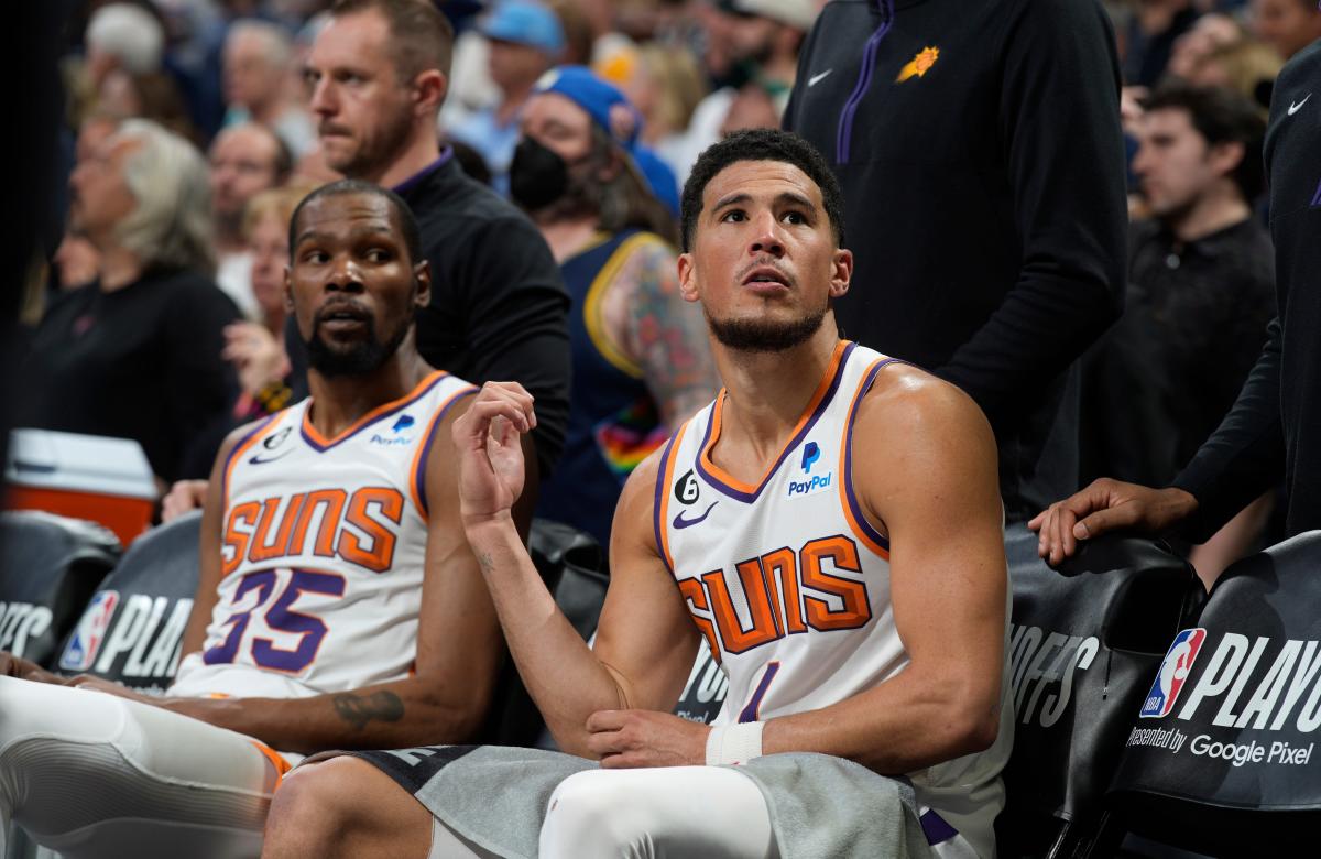 Phoenix Suns: Would it be better to trade Devin Booker in the near future?