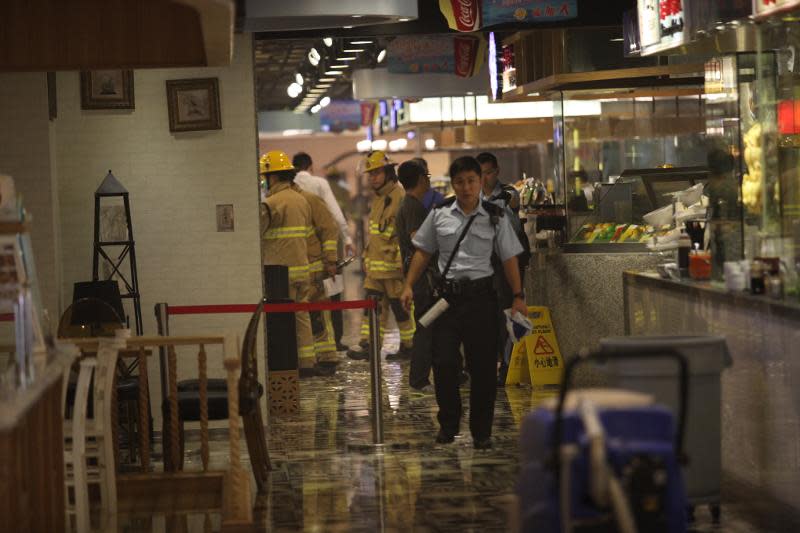 旺角新世紀廣場食肆油煙槽搶火50人疏散