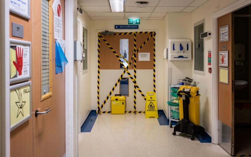 Specially designated COVID wards at the University Hospital Coventry - Lynsey Addario/Getty Images Europe
