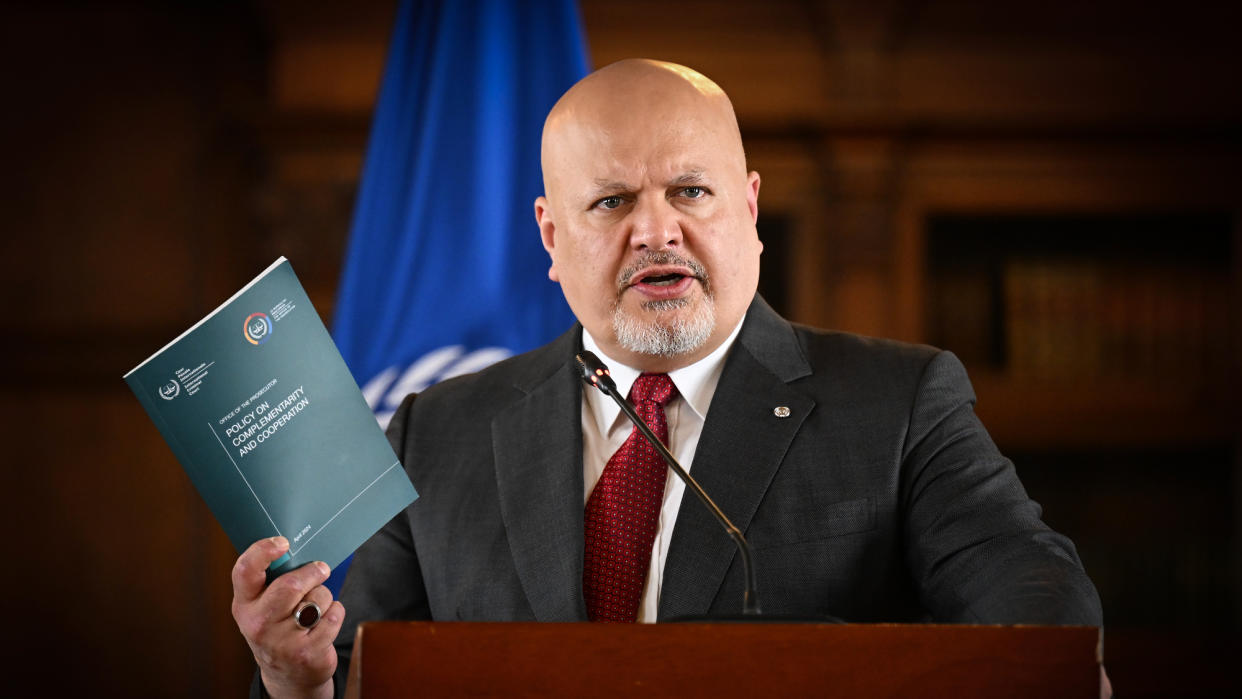  ICC chief prosecutor Karim Khan in Colombia. 