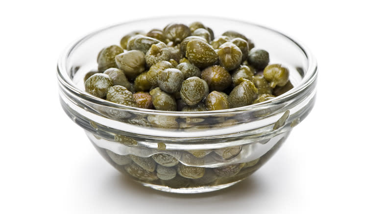 Capers in a glass bowl